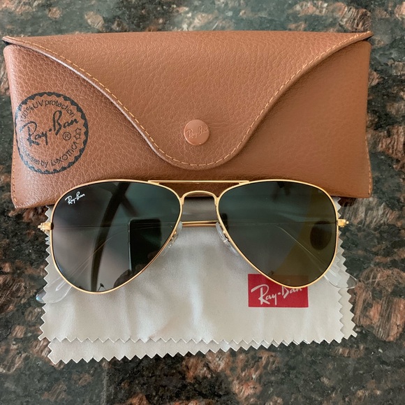 non polarized ray ban aviators